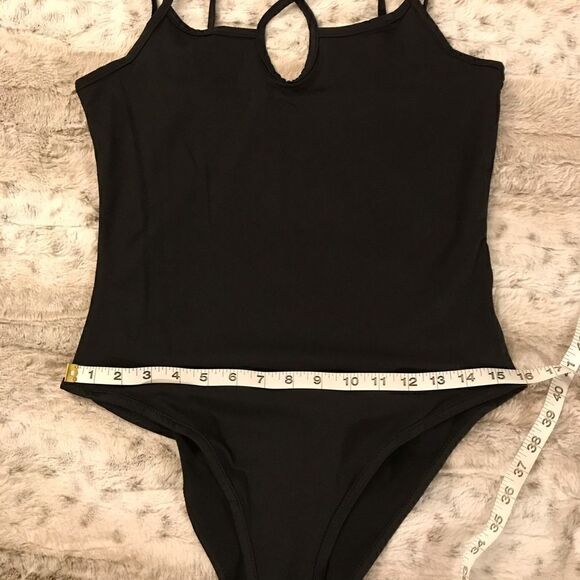 : : New never worn bodysuit : : - Picture 5 of 7